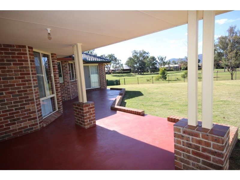 62 Greg Norman Drive, Tamworth NSW 2340