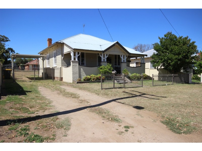 36 Gipps Street, Tamworth NSW 2340