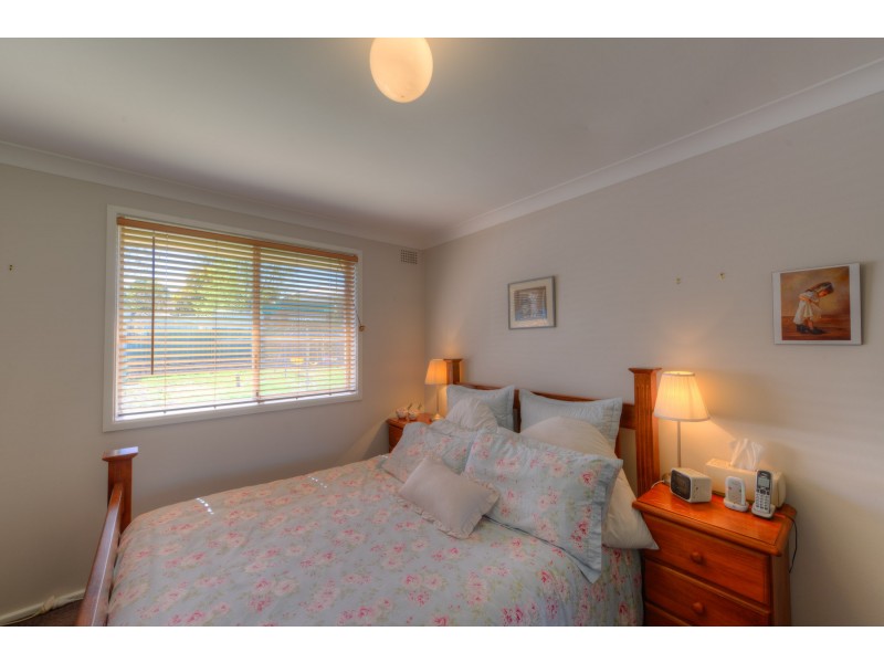 12 Carthage Street, Tamworth NSW 2340