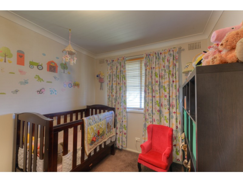 12 Carthage Street, Tamworth NSW 2340