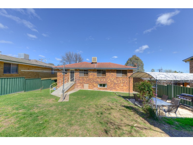 12 Carthage Street, Tamworth NSW 2340