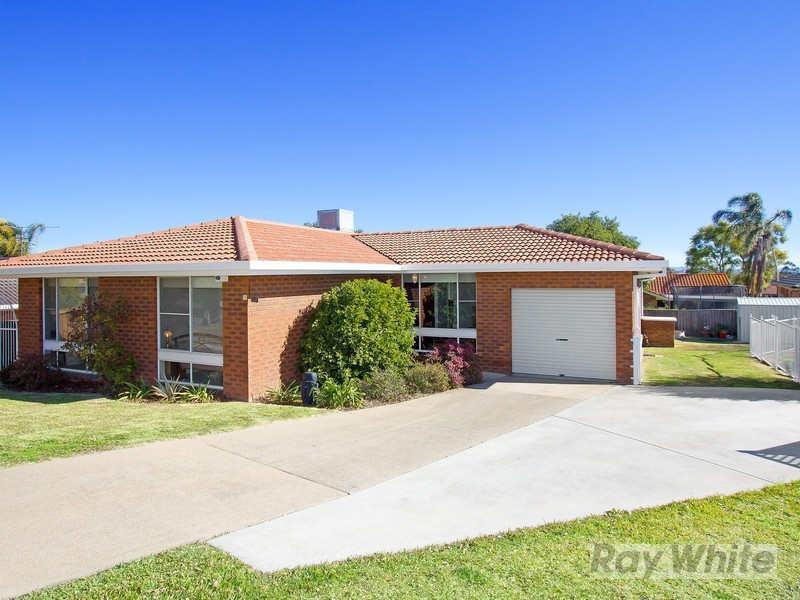 17 Camira Crescent, Tamworth NSW 2340