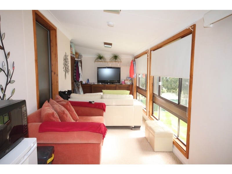 18 Coronation Avenue, Werris Creek NSW 2341