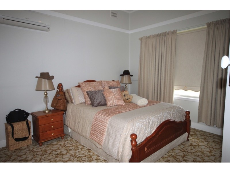 18 Coronation Avenue, Werris Creek NSW 2341