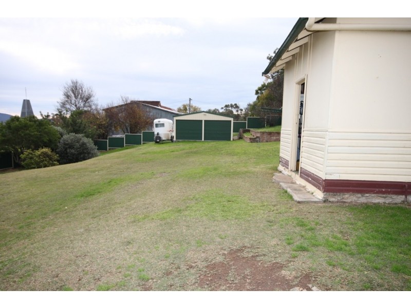 18 Coronation Avenue, Werris Creek NSW 2341