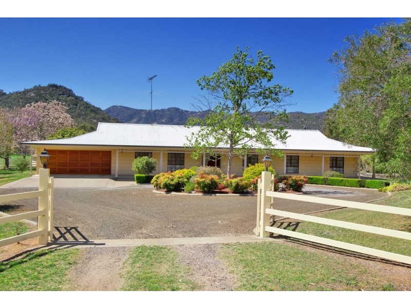 170 New England Gully Road, Moonbi NSW 2353