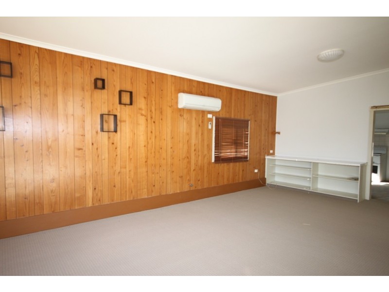 14 Terry Street, Tamworth NSW 2340