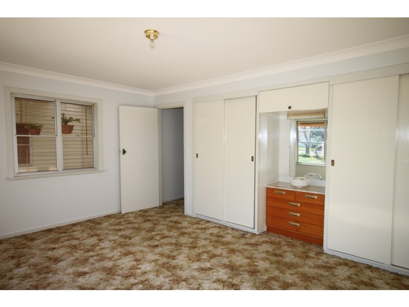 14 Terry Street, Tamworth NSW 2340