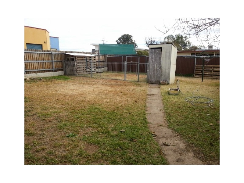 1 Robina Street, Tamworth NSW 2340