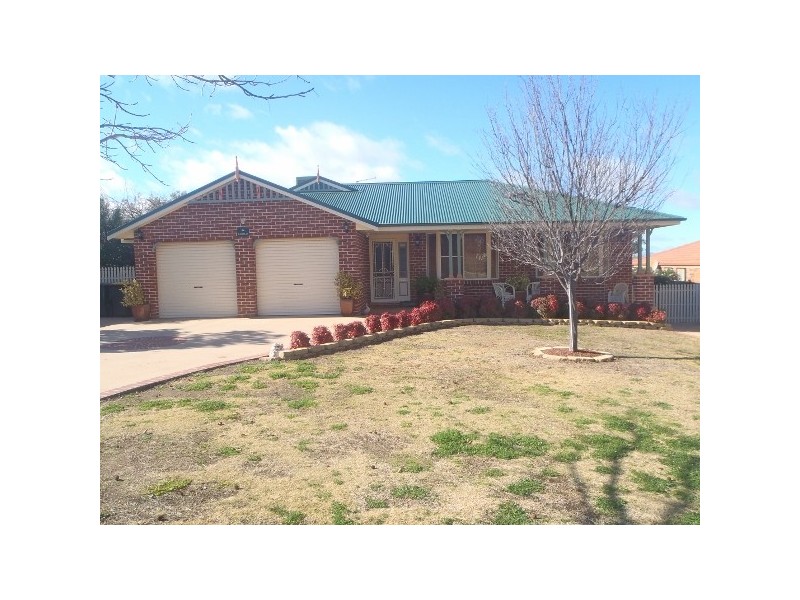 125 Edward Street, Tamworth NSW 2340