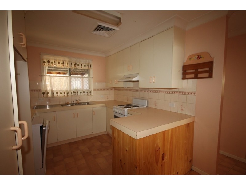 11 Nancy Street, Tamworth NSW 2340