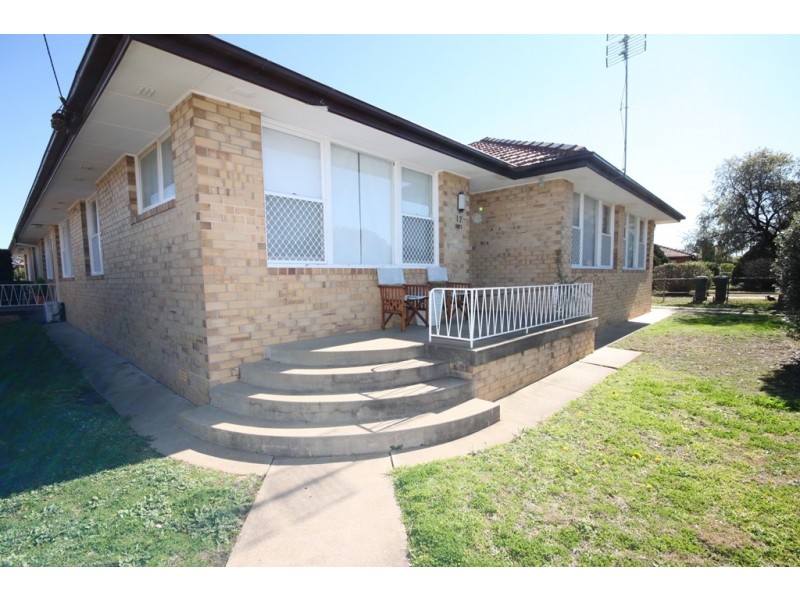 1/17 Diane Street, Tamworth NSW 2340