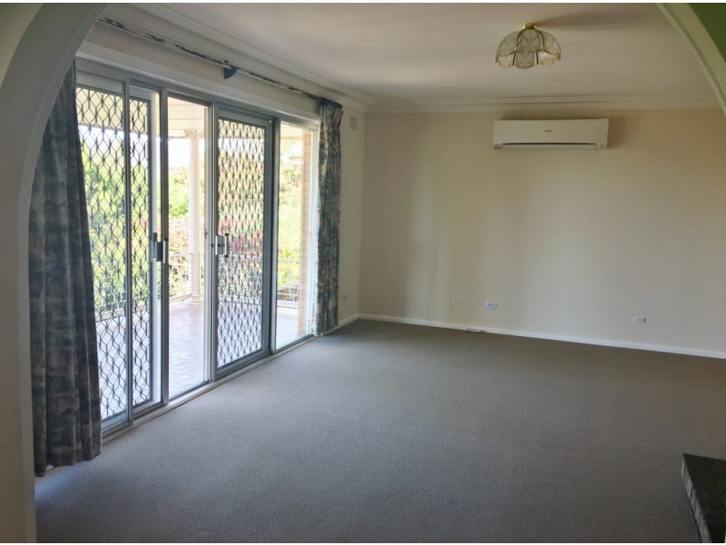 77 Hillvue Road, Tamworth NSW 2340