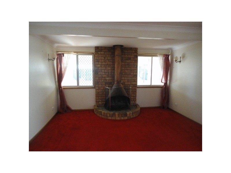 11 Nancy Street, Tamworth NSW 2340