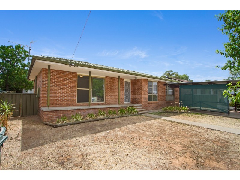 34 Glengarvin Drive, Tamworth NSW 2340
