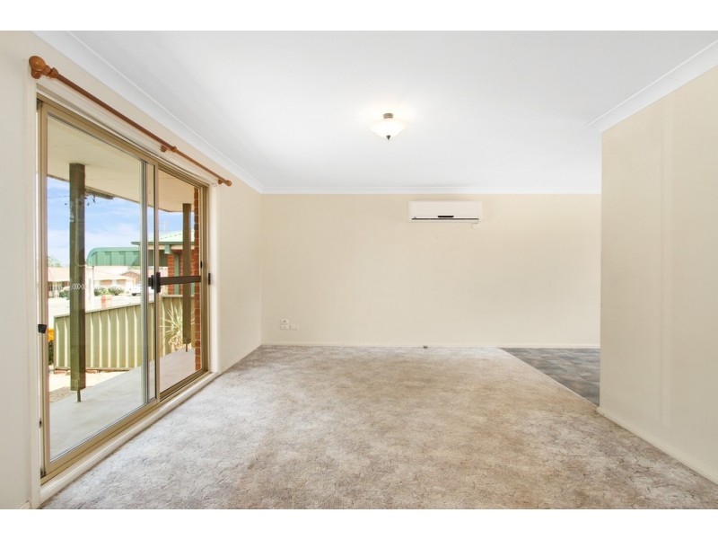 34 Glengarvin Drive, Tamworth NSW 2340