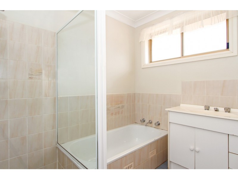 34 Glengarvin Drive, Tamworth NSW 2340