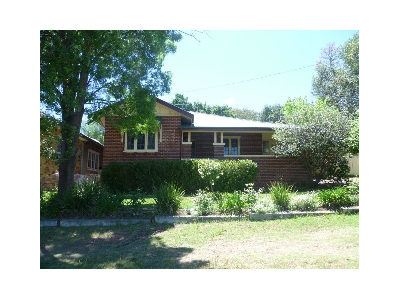 92 Upper Street, Tamworth NSW 2340