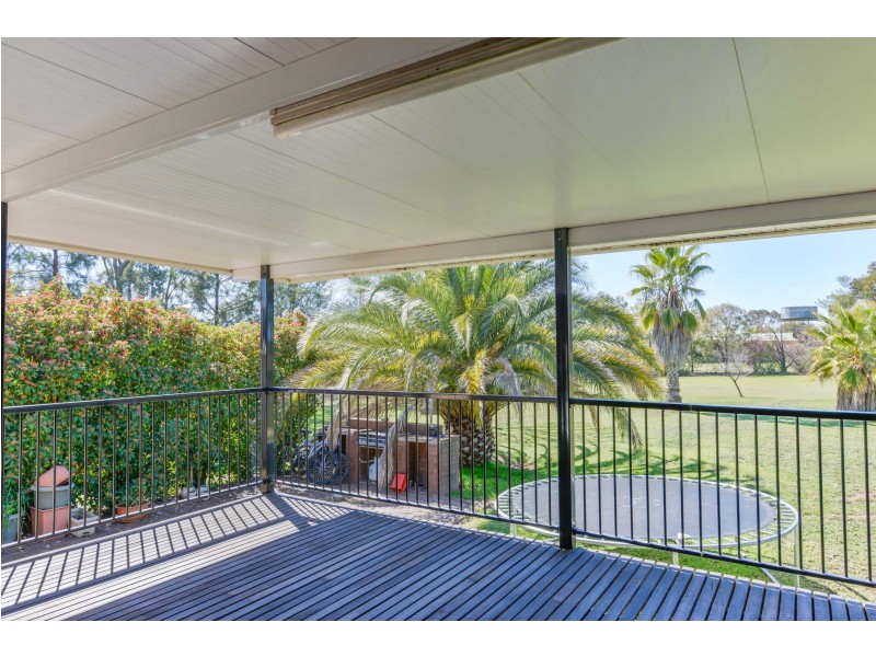 16 Ralfe Road, Tamworth NSW 2340