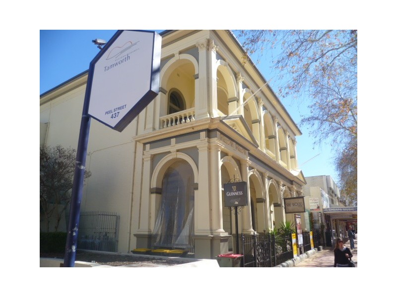 1,5 and 6, 429 Peel Street, Tamworth NSW 2340