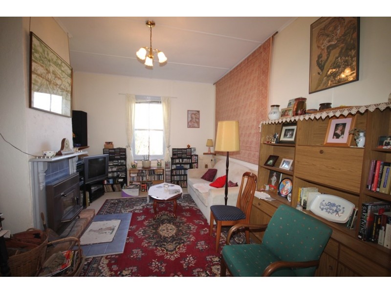 33 Church Street, Limbri NSW 2352