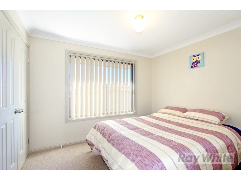 4 Warburton Drive, Westdale NSW 2340