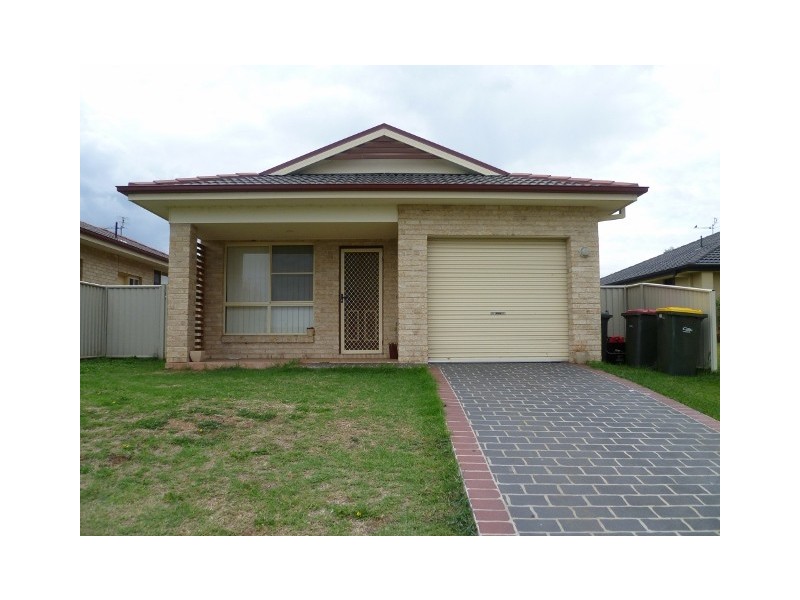 2/7 James Place, Tamworth NSW 2340