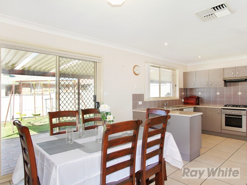 13 Warburton Drive, Westdale NSW 2340