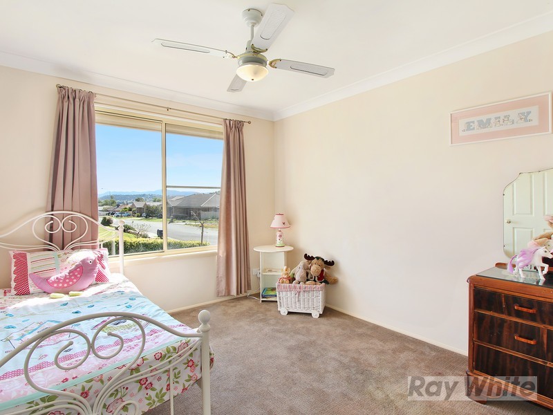 13 Warburton Drive, Westdale NSW 2340