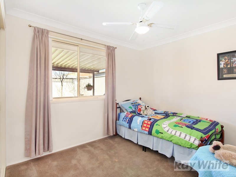 13 Warburton Drive, Westdale NSW 2340