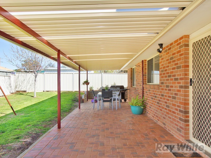 13 Warburton Drive, Westdale NSW 2340