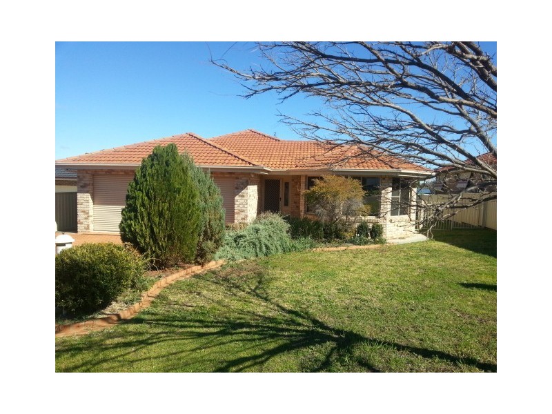 5 Finch Place, Tamworth NSW 2340