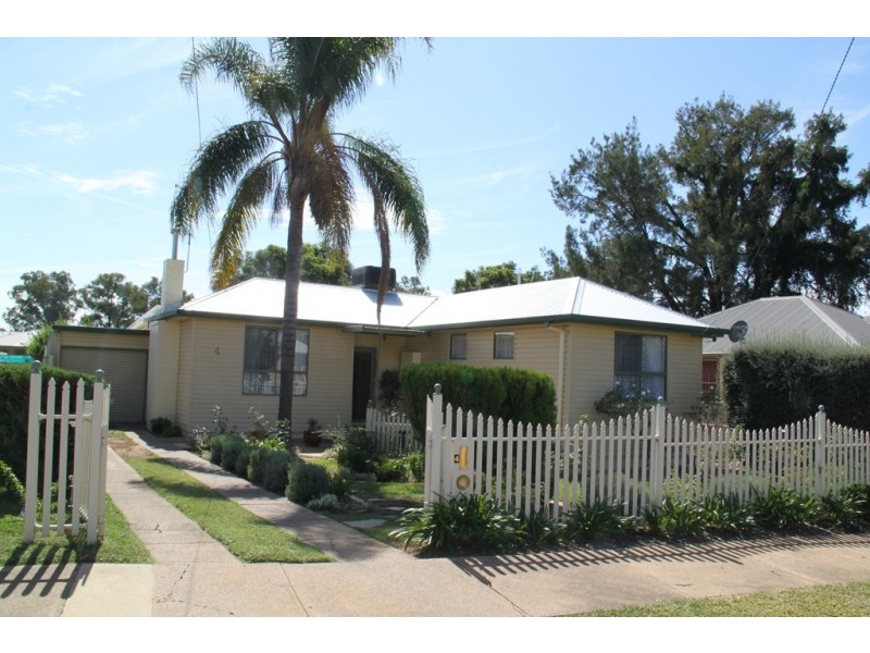 4 Mills Street, Tamworth NSW 2340