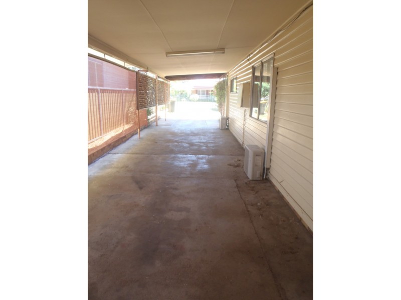 14 Terry Street, Tamworth NSW 2340