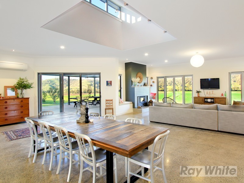 “Hillview” 620 Back Woolomin Road, Tamworth NSW 2340