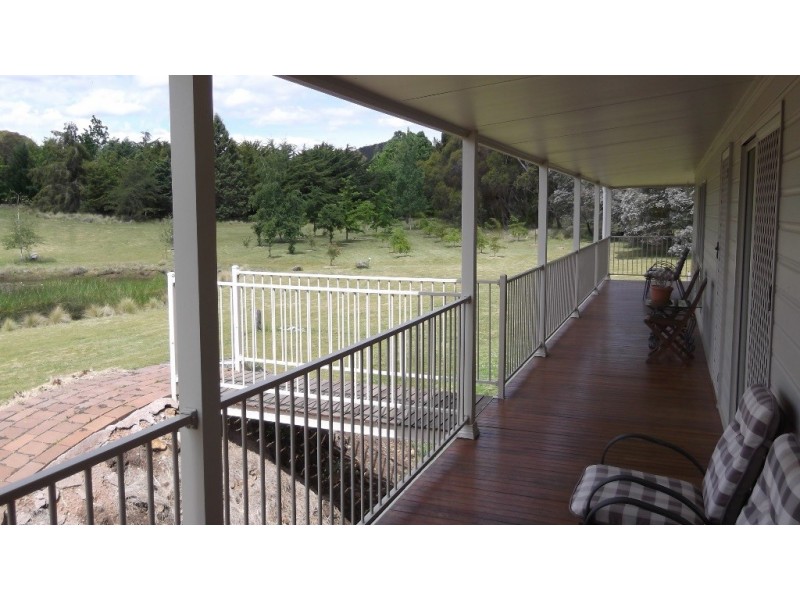 896 Barry Road, Hanging Rock NSW 2340