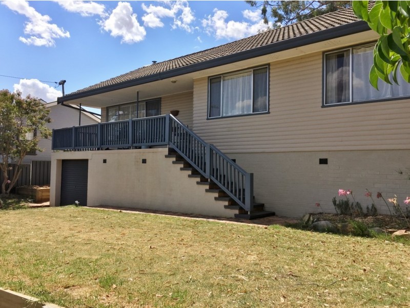 4 Rosedale Avenue, Tamworth NSW 2340