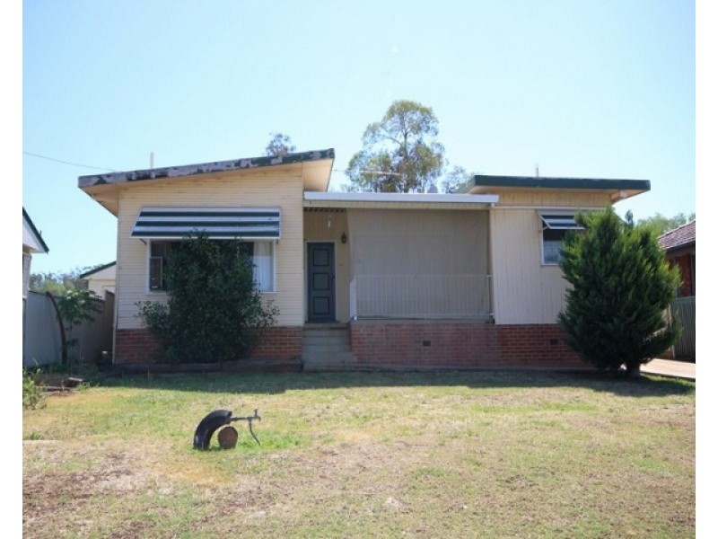376 Armidale Road, Tamworth NSW 2340