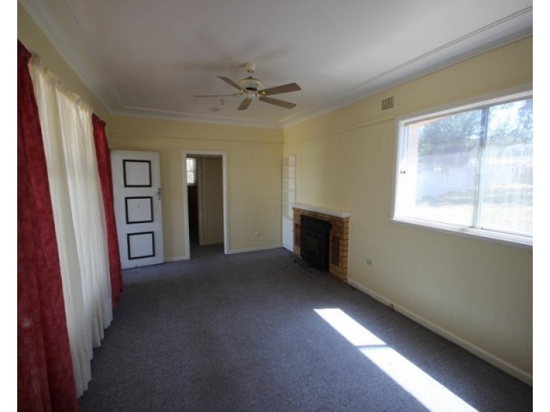 376 Armidale Road, Tamworth NSW 2340