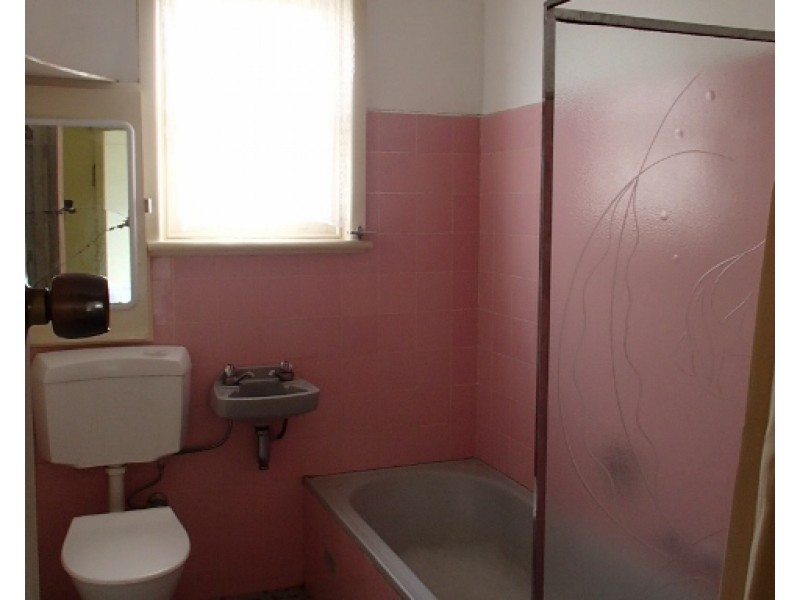 376 Armidale Road, Tamworth NSW 2340