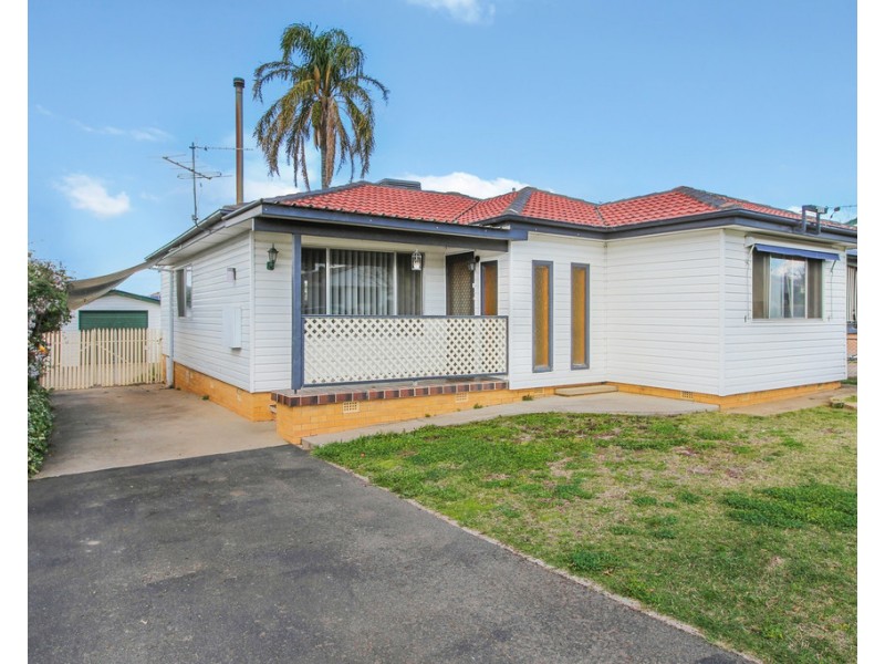 4 Ridge Street, Tamworth NSW 2340