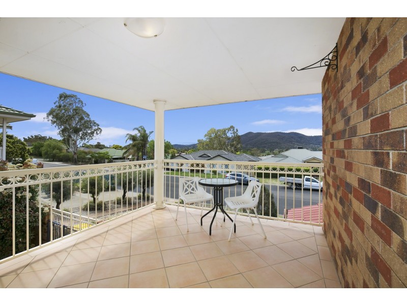 35 Peregrine Avenue, Tamworth NSW 2340