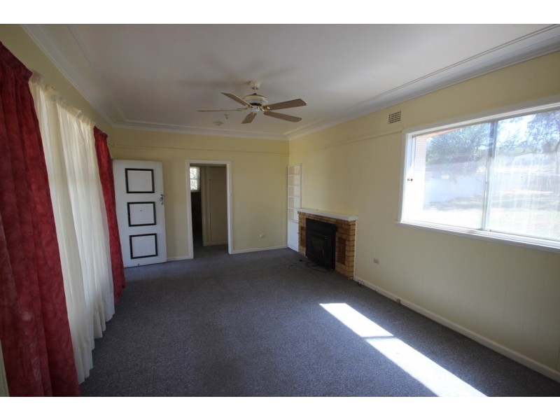376 Armidale Road, Tamworth NSW 2340