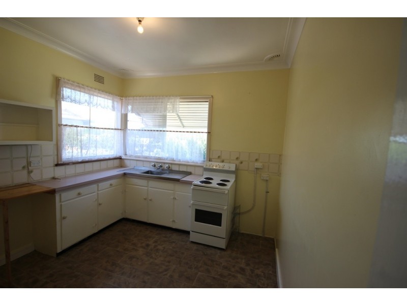 376 Armidale Road, Tamworth NSW 2340