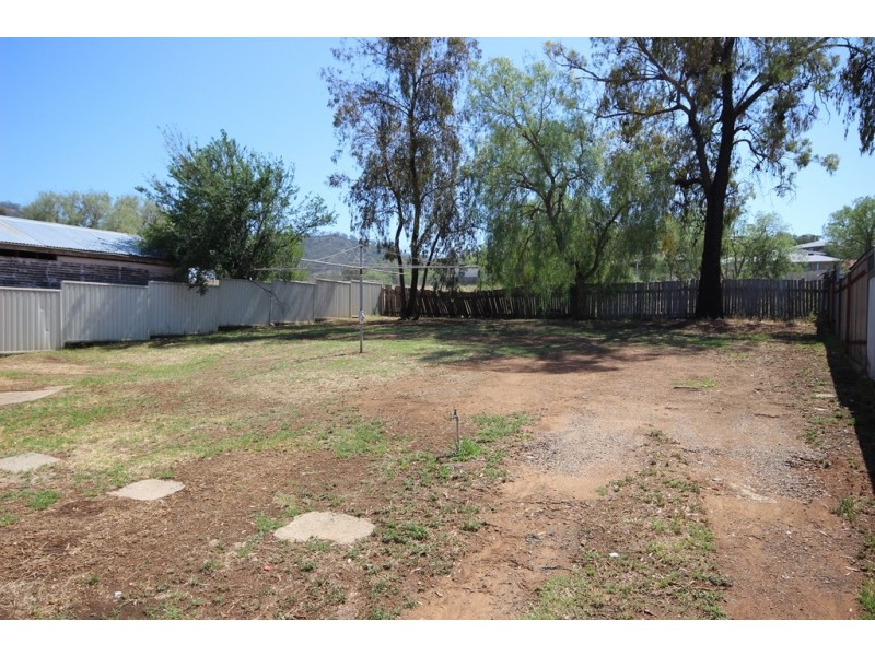 376 Armidale Road, Tamworth NSW 2340