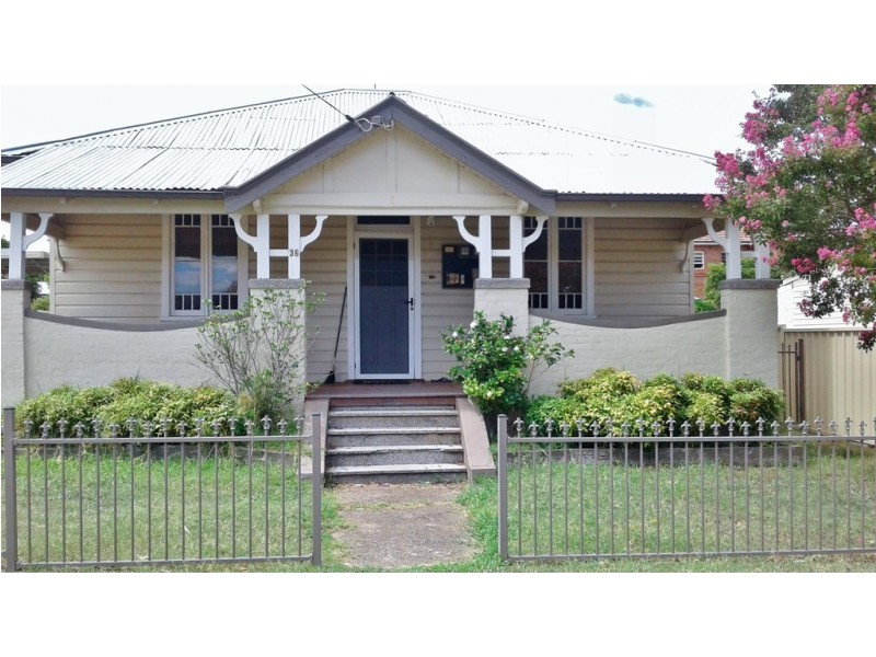 36 Gipps Street, Tamworth NSW 2340