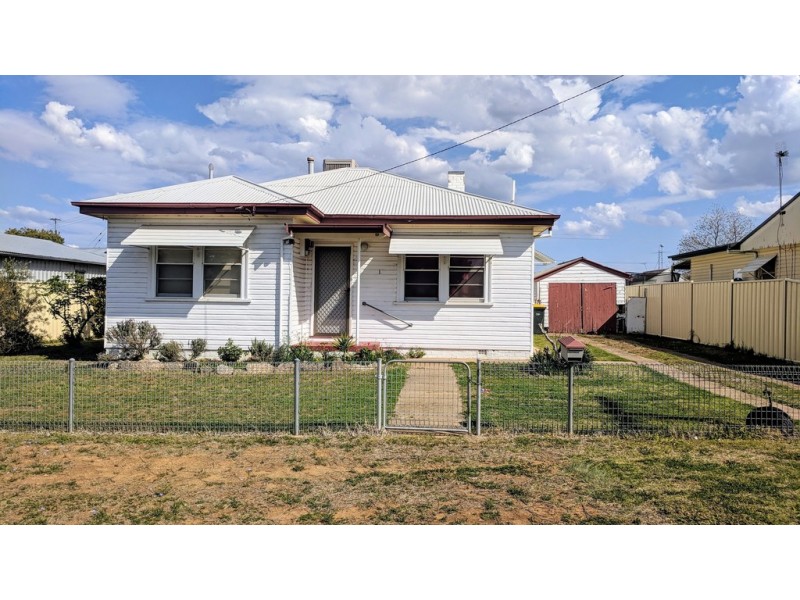 1 Cambridge Street, Tamworth NSW 2340