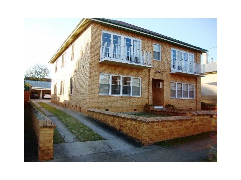 2/74 Fitzroy Street, Tamworth NSW 2340