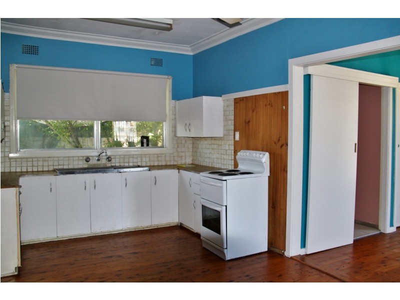 16 Bent Street, Tamworth NSW 2340