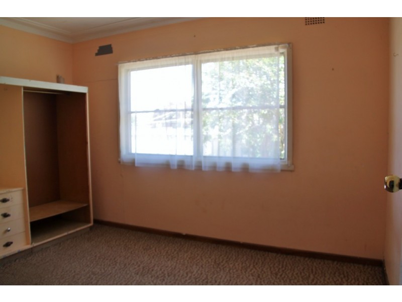 16 Bent Street, Tamworth NSW 2340